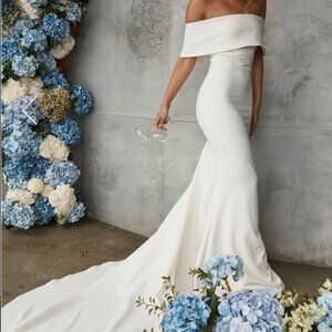 Mila Wedding Dress from Grace Loves Lace (BRAND NEW)